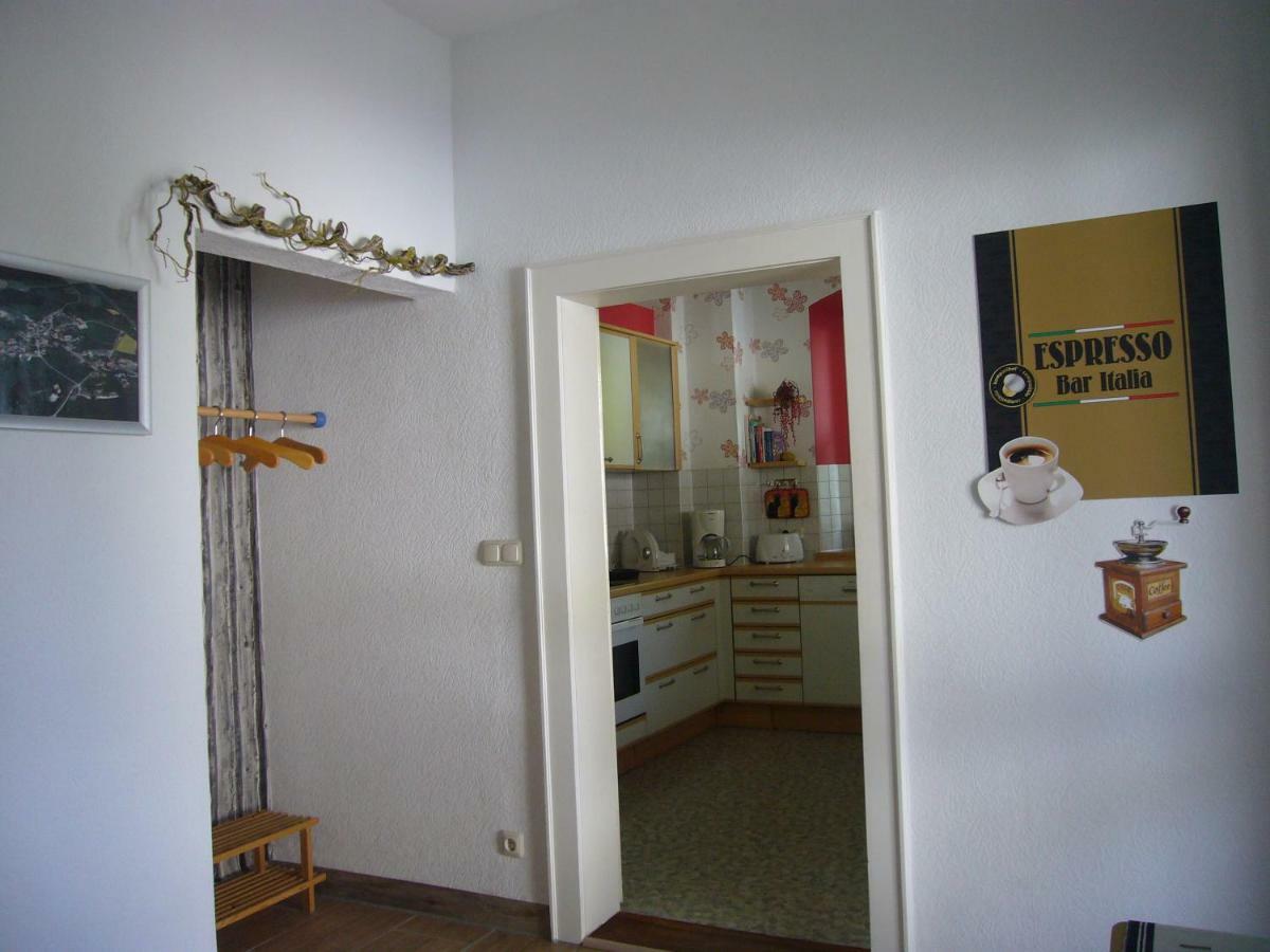 Ferienwohnung Im Alten Schulhaus - Keine Monteure Plech Exterior photo
